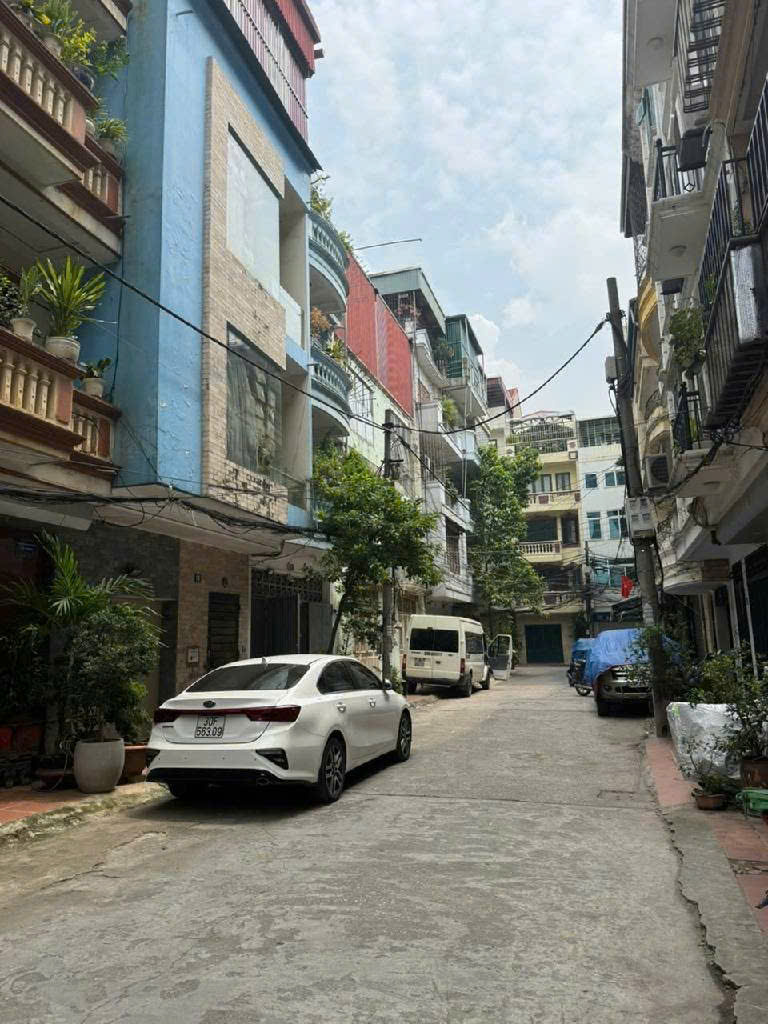 🌟 BÁN NHÀ RIÊNG PHỐ GIÁP BÁT – Ô TÔ VÀO NHÀ – 45m² × 6 TẦNG – SĐCC. Giá Tốt - Ảnh chính